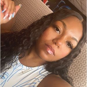 Meet your Posher, Kristine